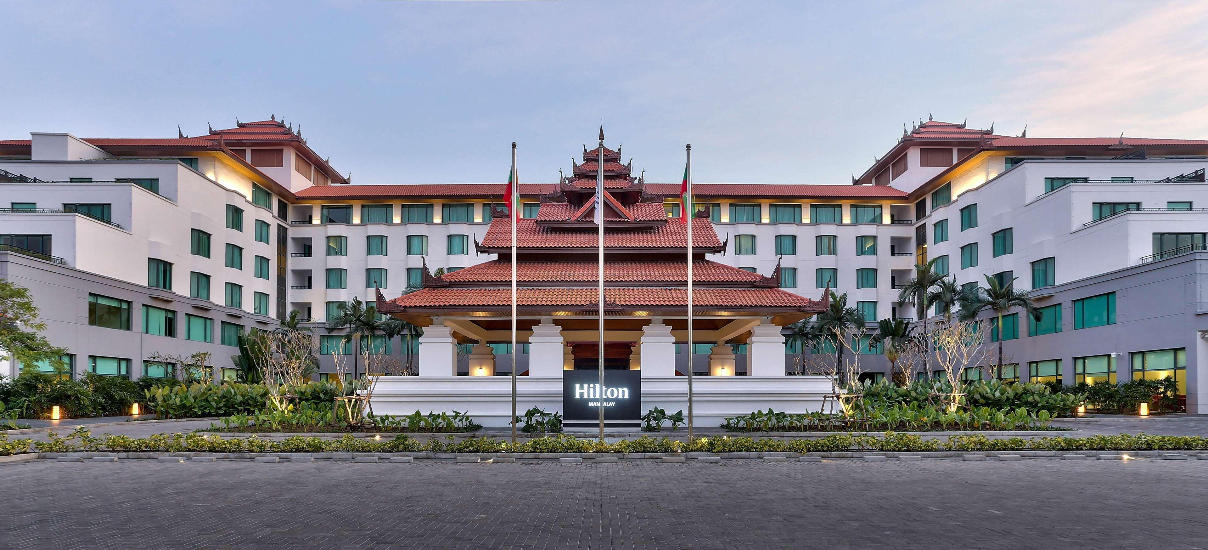 Hilton Mandalay Hotel Exterior photo