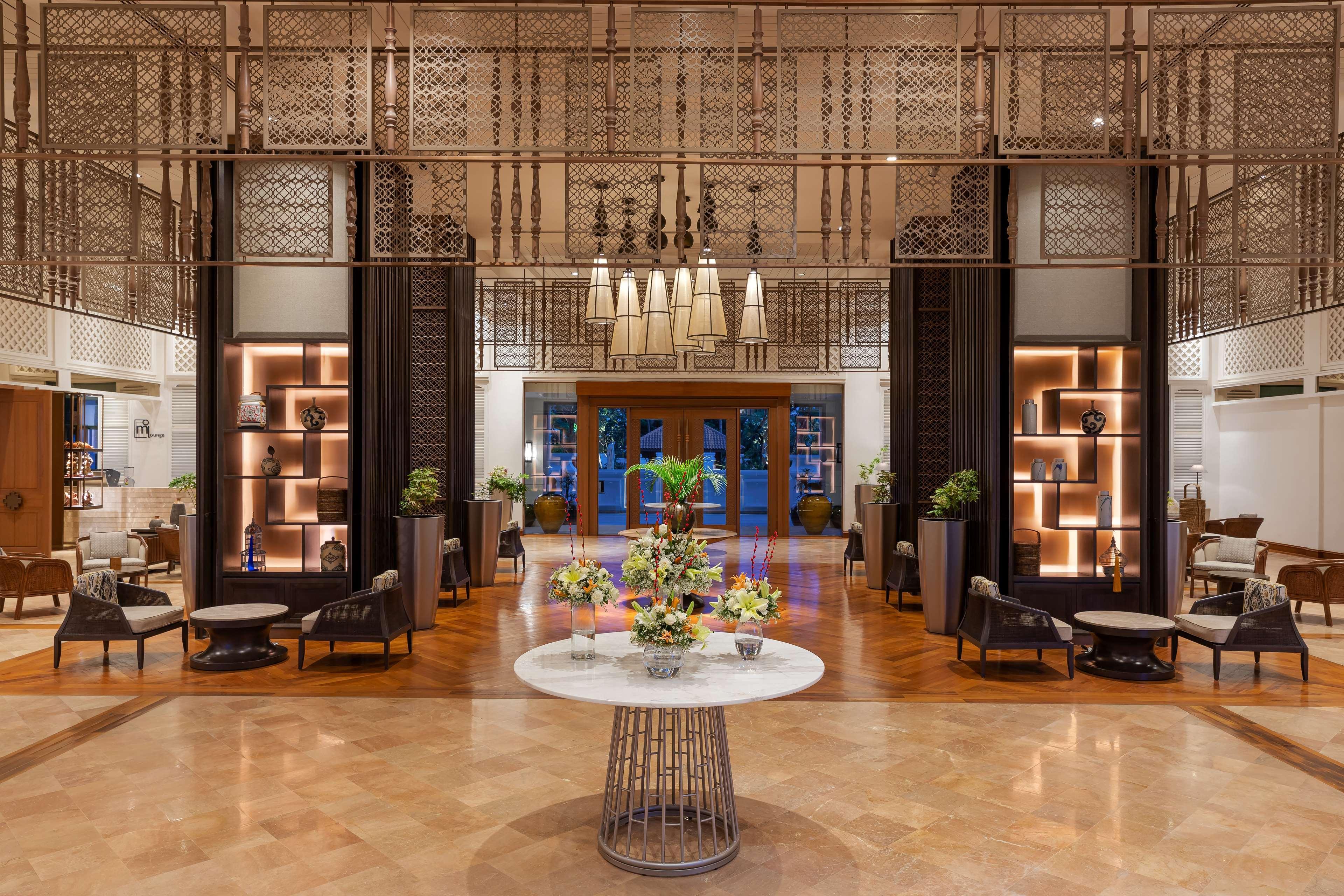 Hilton Mandalay Hotel Exterior photo