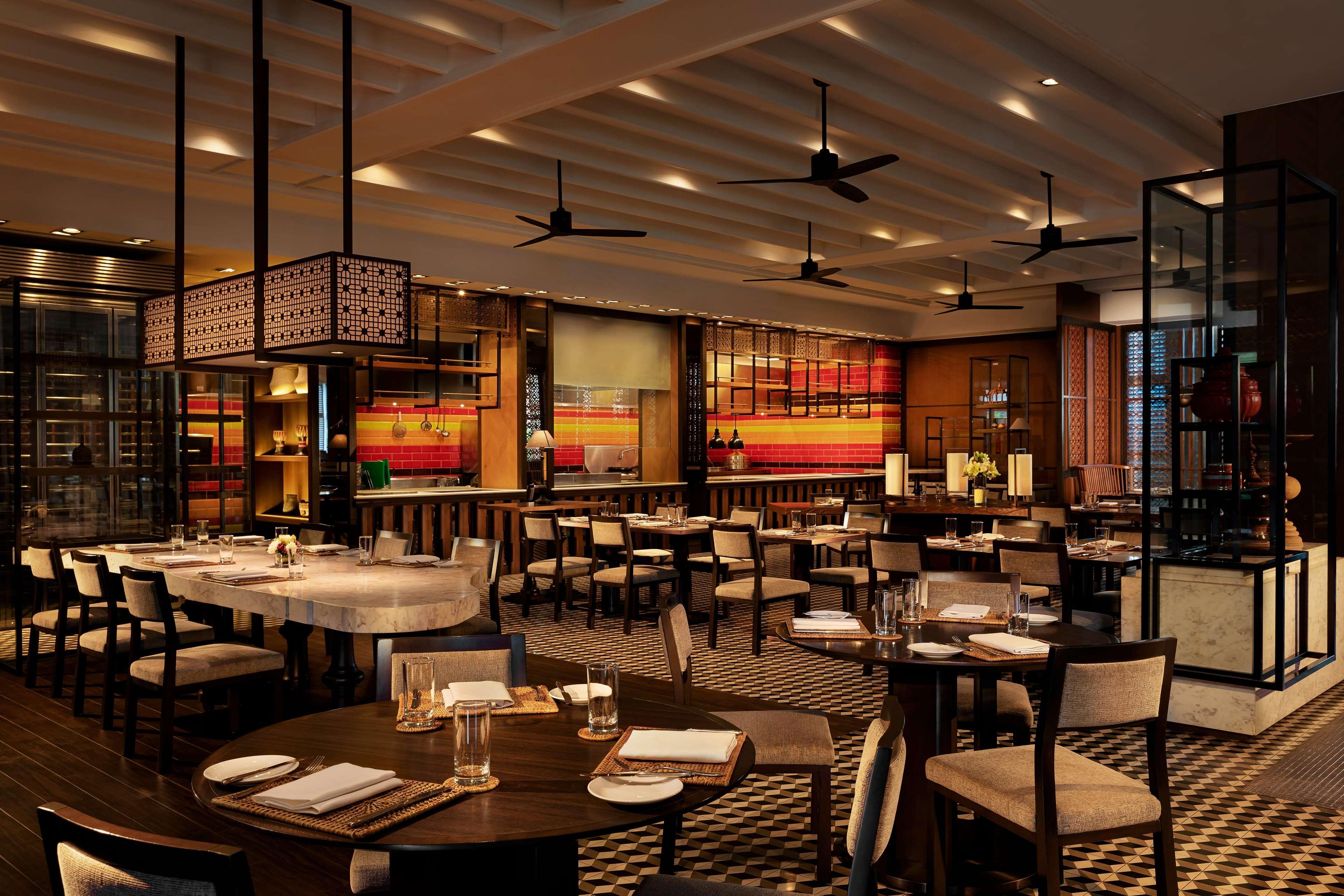 Hilton Mandalay Hotel Exterior photo