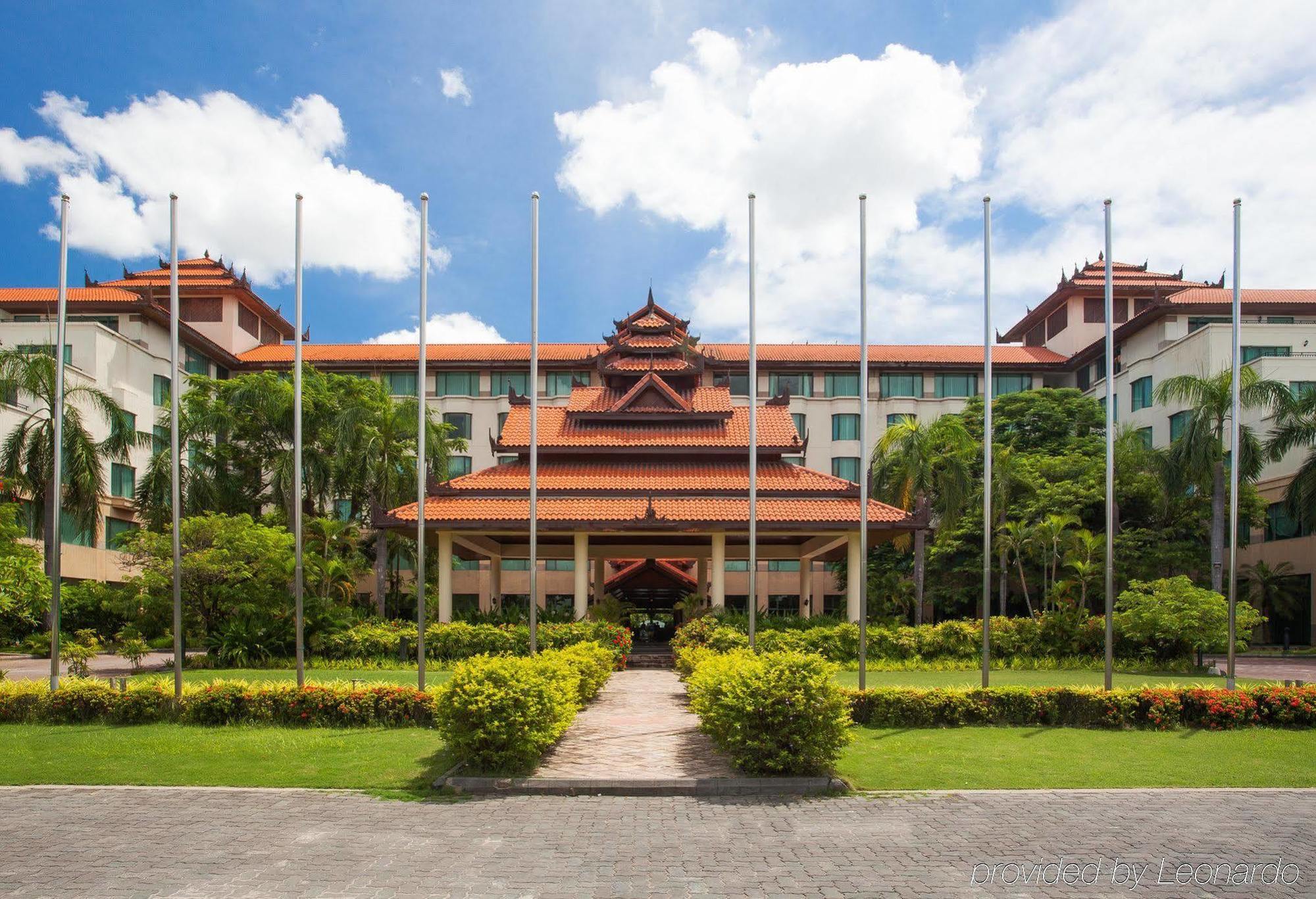 Hilton Mandalay Hotel Exterior photo